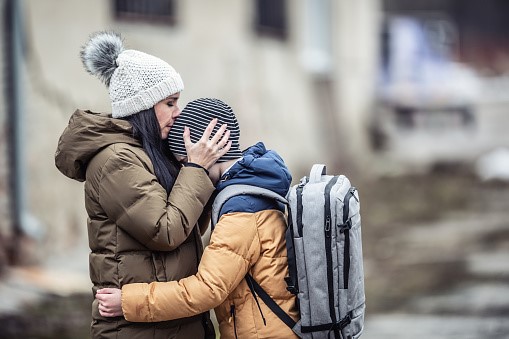 mujer y niño