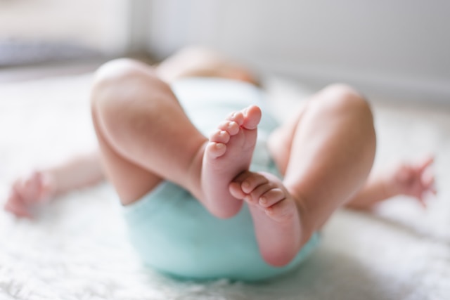 bebes cabeza pequeña